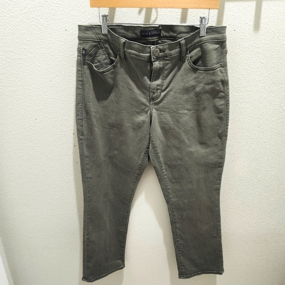 Rock & Republic Kendall Women's Green Denim Straight  Stretch Jeans Plus Size 16 - Picture 2 of 10